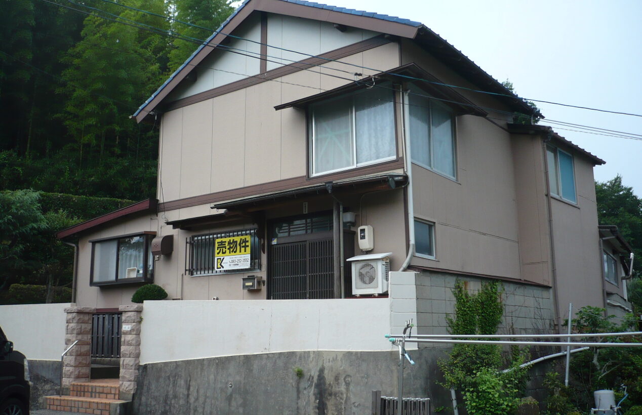 豊浦町川棚中古住宅の画像1